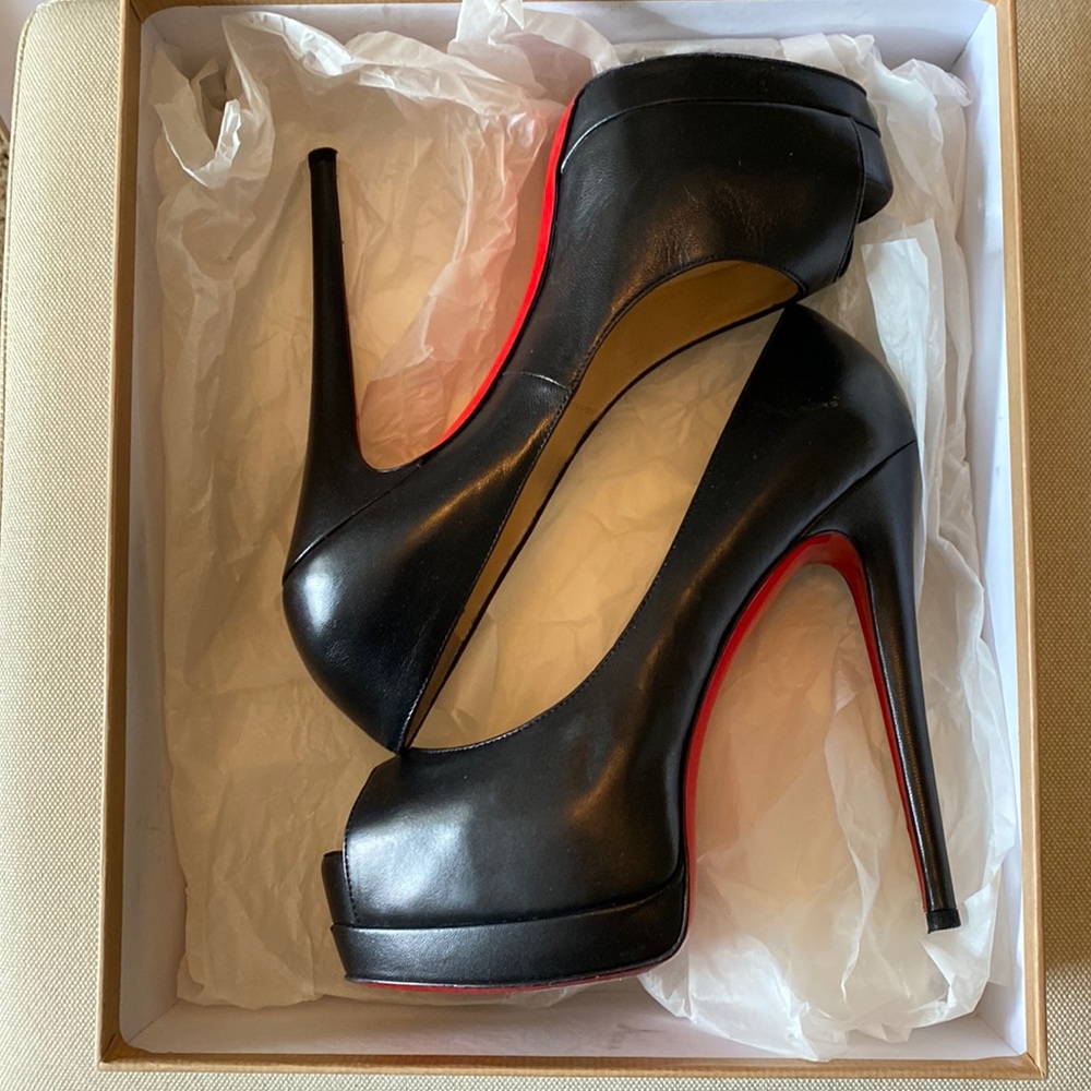 Christian Louboutin Palais Royal 140 Black Size 7